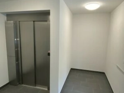 Aufzug - Vorraum